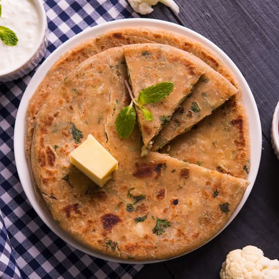 Gobi Paratha Plate