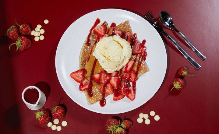 STRAWBERRY FIELDS Crepe