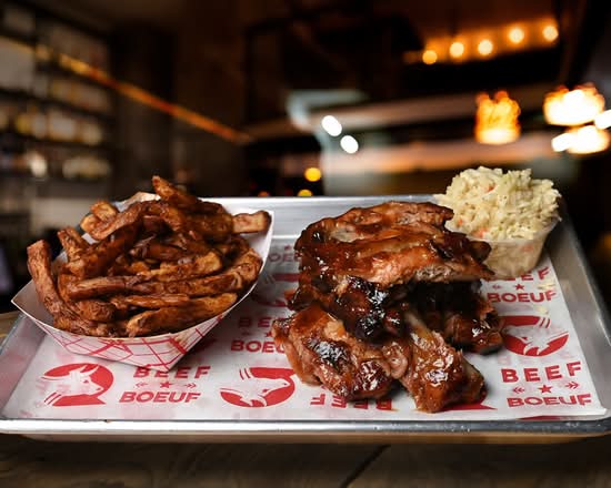 8 Côtes de dos fumées / 8 Smoked Baby Back Ribs