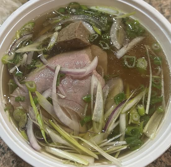 Phở Tái, Bò Viên (Large)