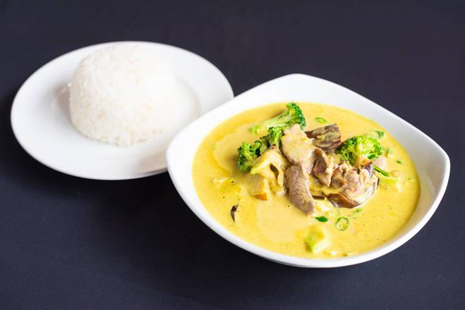 Golden Curry Beef