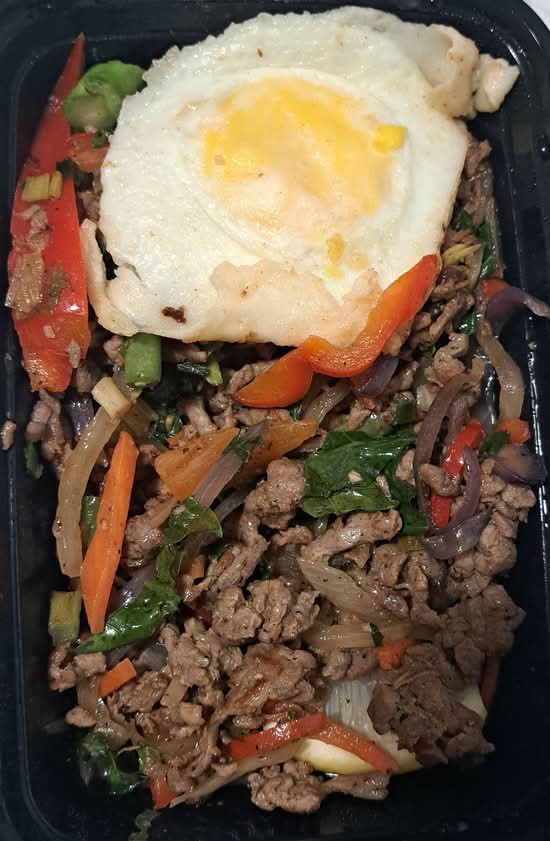 Pad gra prow beef  (Holy Basil Beef)
