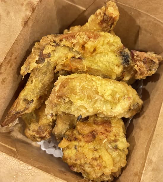 Crispy chicken wings
