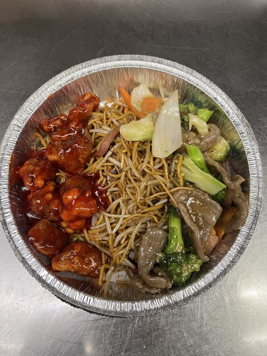 B. One Spring Roll, B.B.Q. Pork Chow Mein, Beef with Broccoli, Sweet & Sour Lean Pork