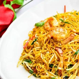 Curried Shrimp Chow Mein
