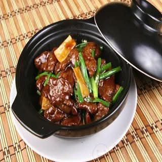 Beef with Ginger & Onion hot pot