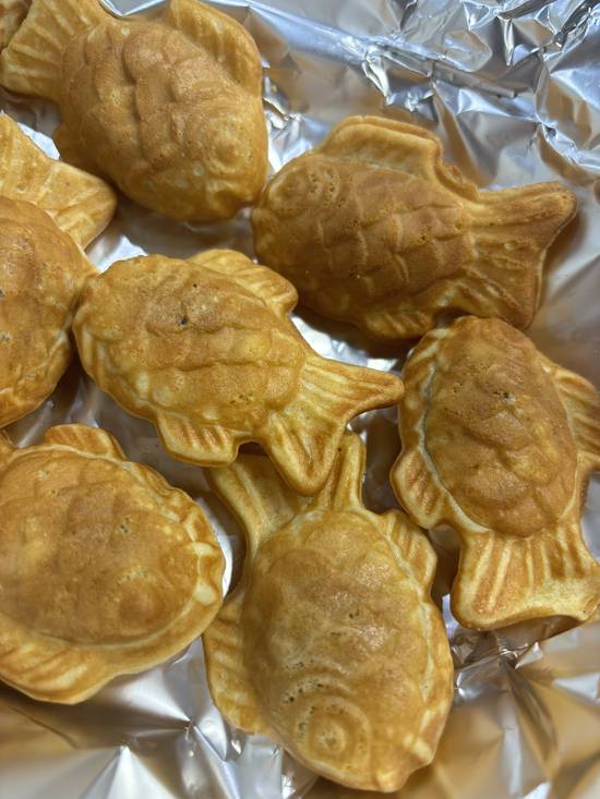 Korean style fish waffles with red bean