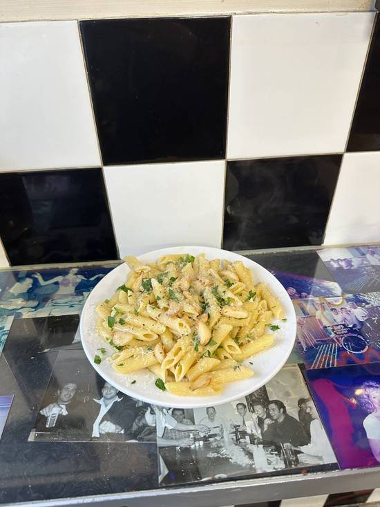 Penne in Olive Oil and Garlic