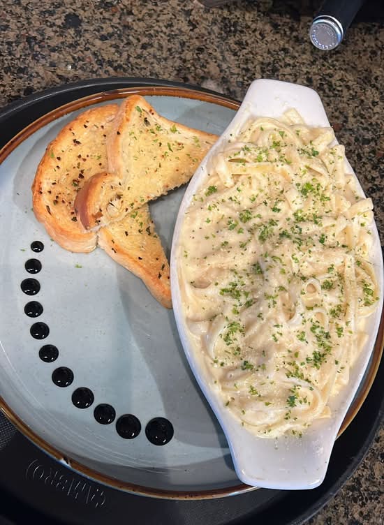 Fettuccine Alfredo