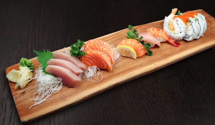 Sushi & Sashimi Com B
