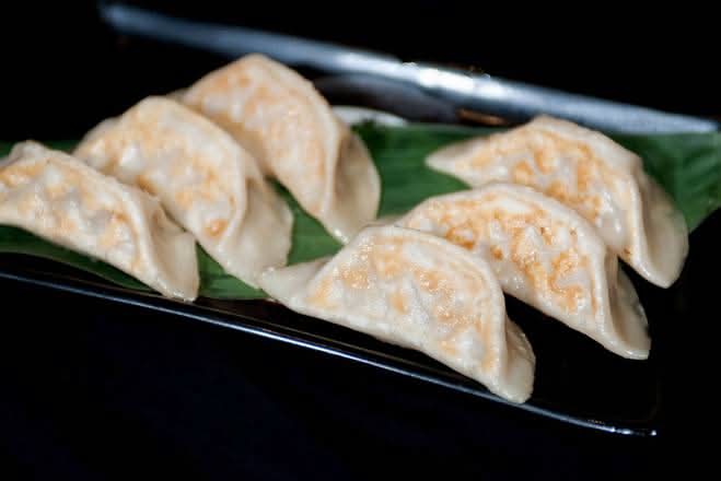 Gyoza (6 pcs)