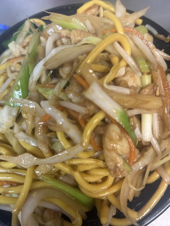 Chicken Lo Mein