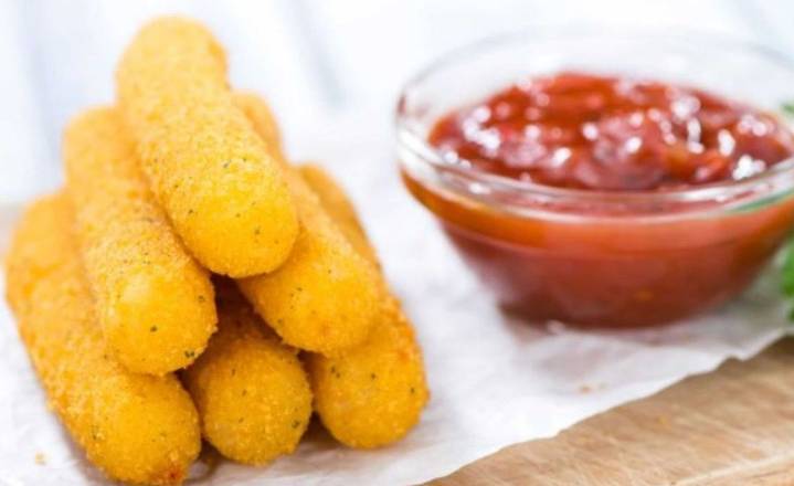 Mozzarella Cheese Sticks (5 pcs)