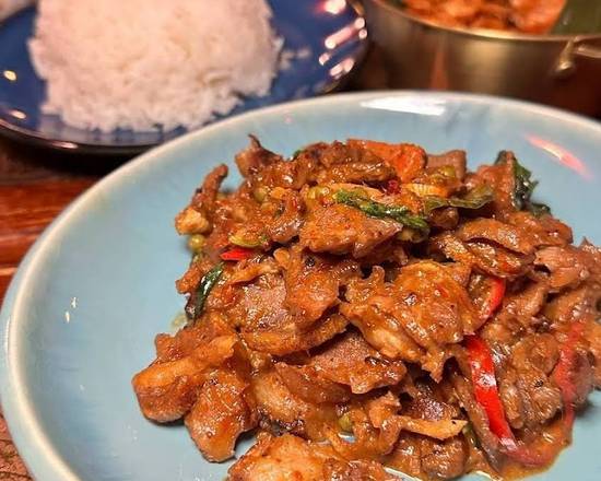Phad Phed Moo Pha