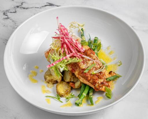Saumon en croûte de muhamara / Muhamara Crusted Salmon