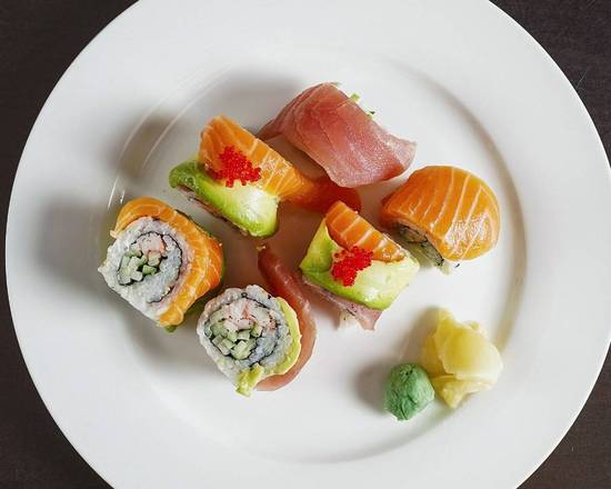 Futomaki Arc-en-ciel (6 mcx) / Rainbow Futomaki (6 pcs)
