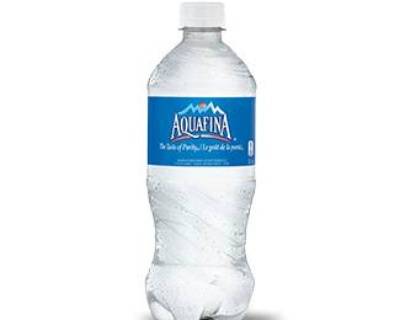 Aquafina Water (591 ml)