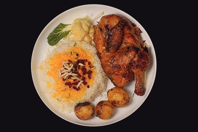 Golden chicken(مرغ طلائی)
