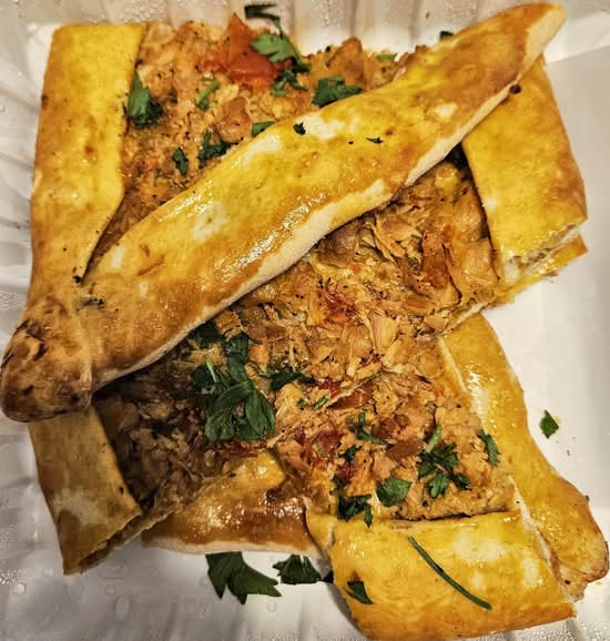 Pide au Poulet / Chicken Pide