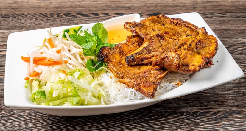 V2. Grilled Pork Chops Vermicelli - OO