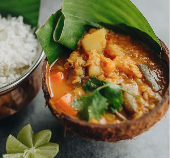 Vegetarian Sambar - Black Round Container