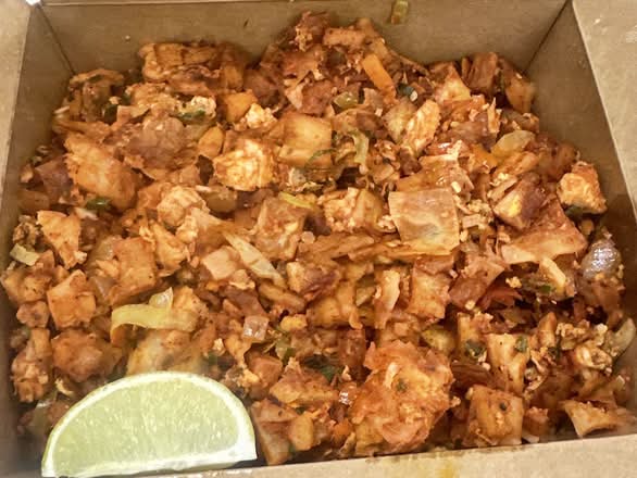 Chicken Tikka Kothu Roti (Spicy)