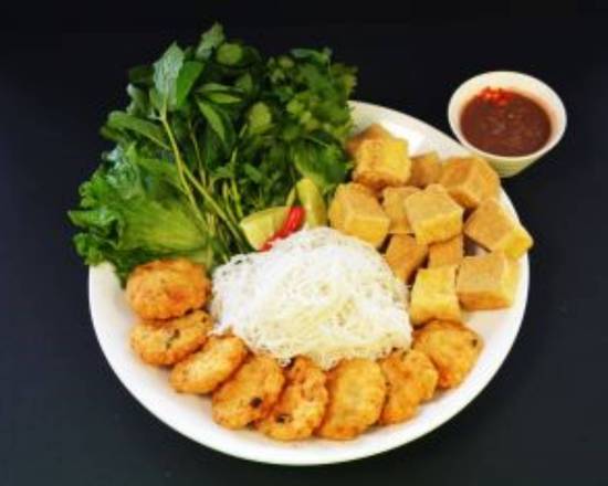 700. Chả Mực Đậu Hũ Chien Gion Bún Mắm Tôm