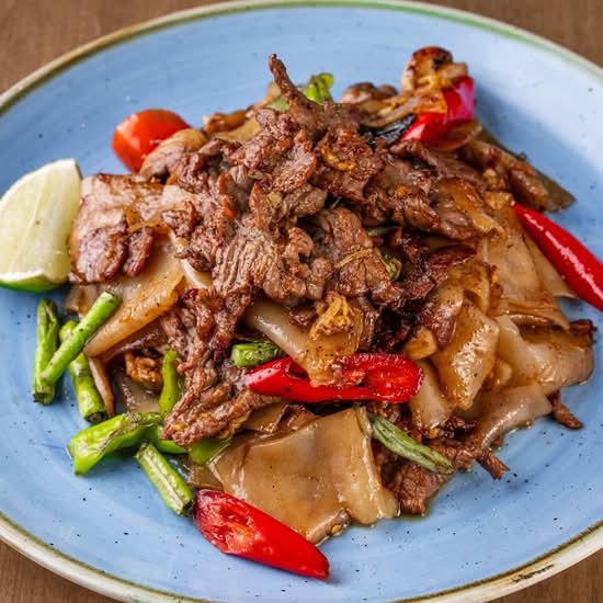 Pad Kee Mao Noodle