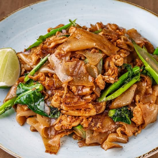 Pad See Ew Noodle