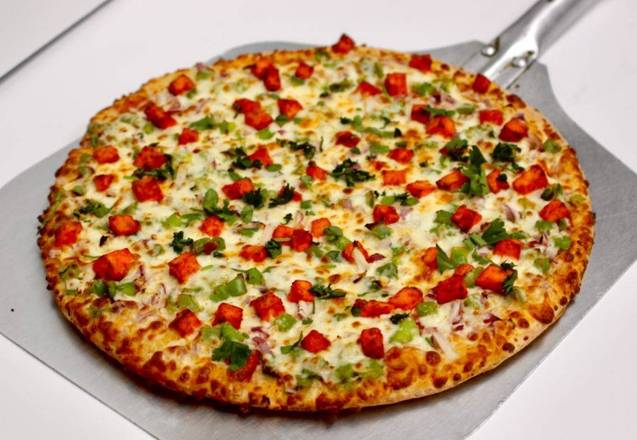 Tandoori Paneer Pizza (Vegetarian)