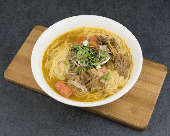 P62. Beef Stew with Rice Noodle Soup