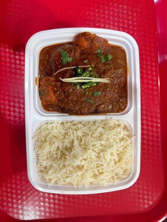 Chicken Vindaloo with Basmati Rice and Naan Bread