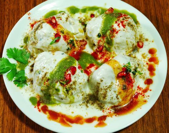 Dahi(Yogurt) Bhalla Papdi Chaat
