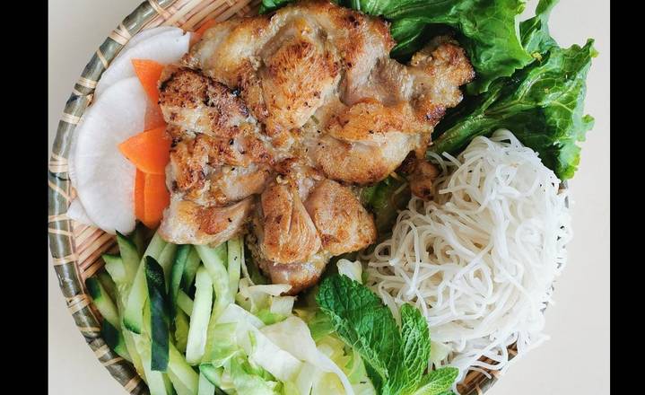 299 BBQ Lemongrass Chicken Vermicelli Bowl