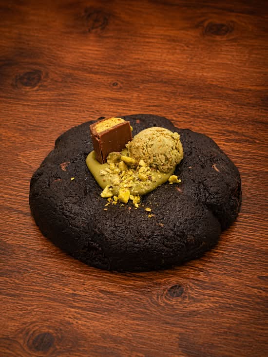 Dubai Pistachio Kunafa Cookie