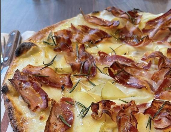 Pizza Patate e Cipolla