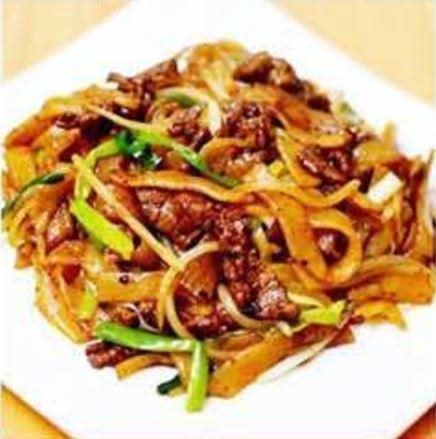 4. Stir Fry Beef Ho Fun