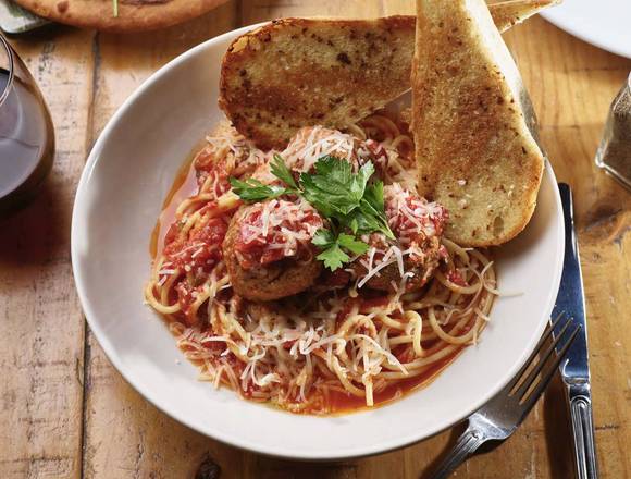 Spaghetti & Meatballs