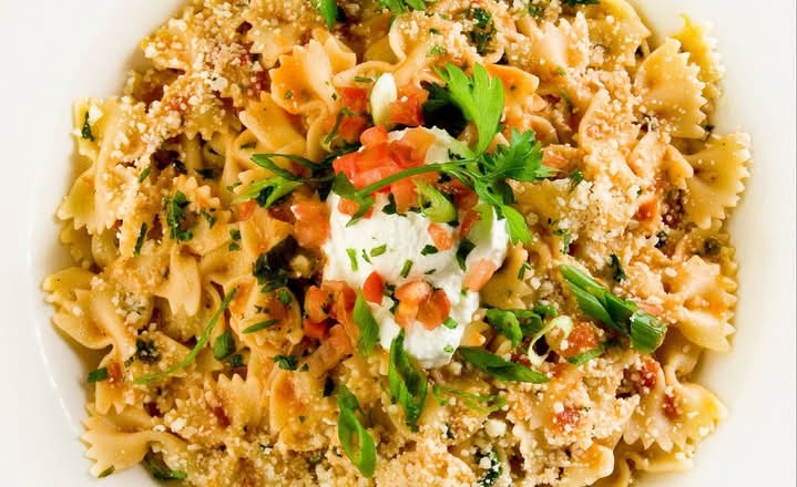 Pâtes bow tie aux 4 fromages / Bow Tie Pasta with 4 Cheeses
