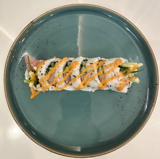 Hamachi Roll (6 Pcs)