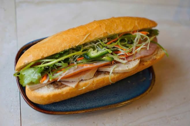 Classic Banh Mi (Signature)