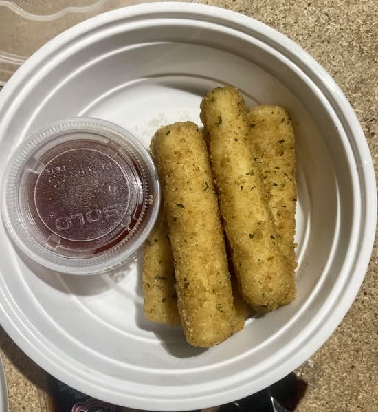 165. Mozzarella Cheese Sticks (6 pcs)