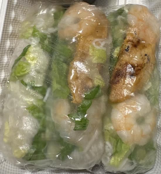 19C. Grilled Chicken and Shrimp Salad Roll