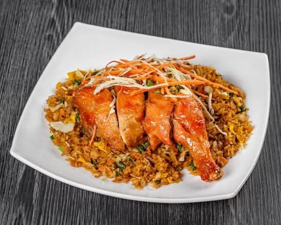 Special Chicken Fried Rice with Leg On Top