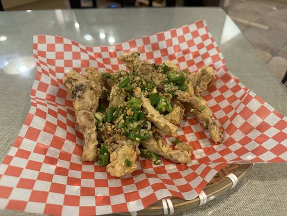 Garlic Butter Frog Leg /  BO TOI ECH