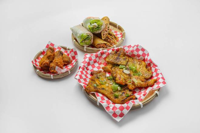 @26 Snack Platter / 3 Canh Ga, 2 Cha Gio, 1 Ga nuong, 1 Thit Nuong
