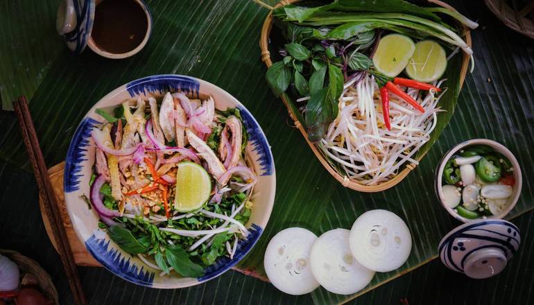 Brothless Chicken Pho (Pho Ga Tron)