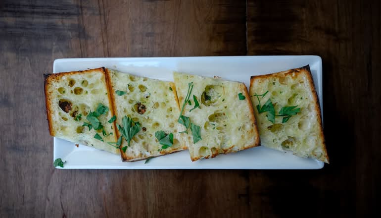 Garlic Bread (Pain À L'ail)