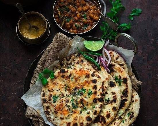 Aloo Kulcha Plate