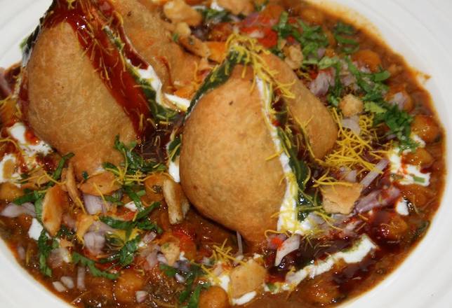 Samosa with Chana